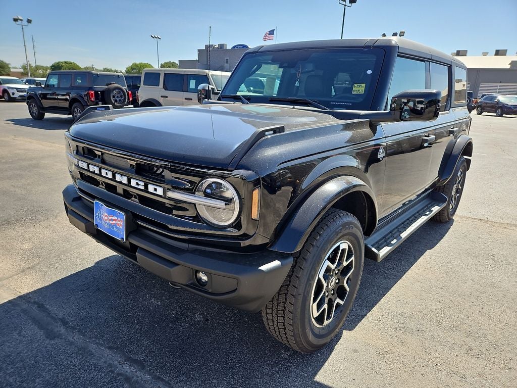2026 Ford Bronco Outer Banks