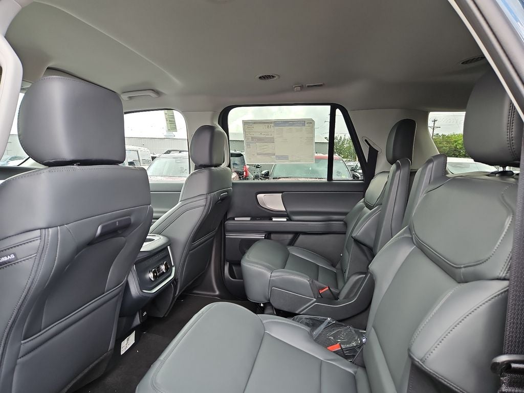 2027 Ford Expedition Max Active
