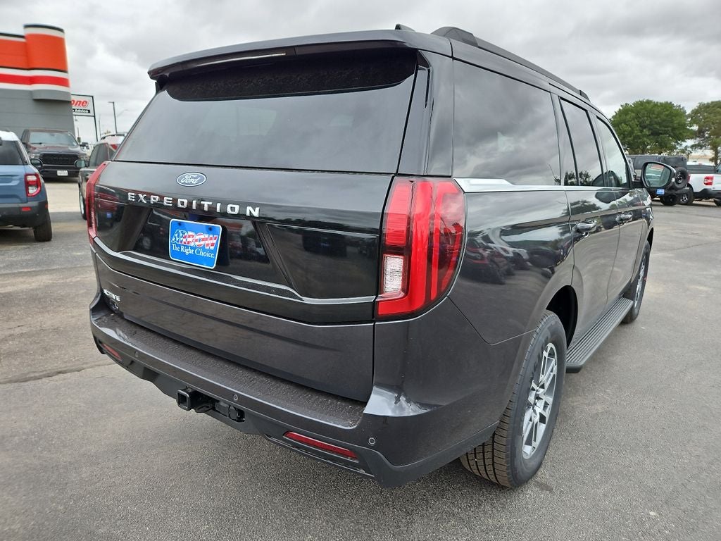 2026 Ford Expedition Active