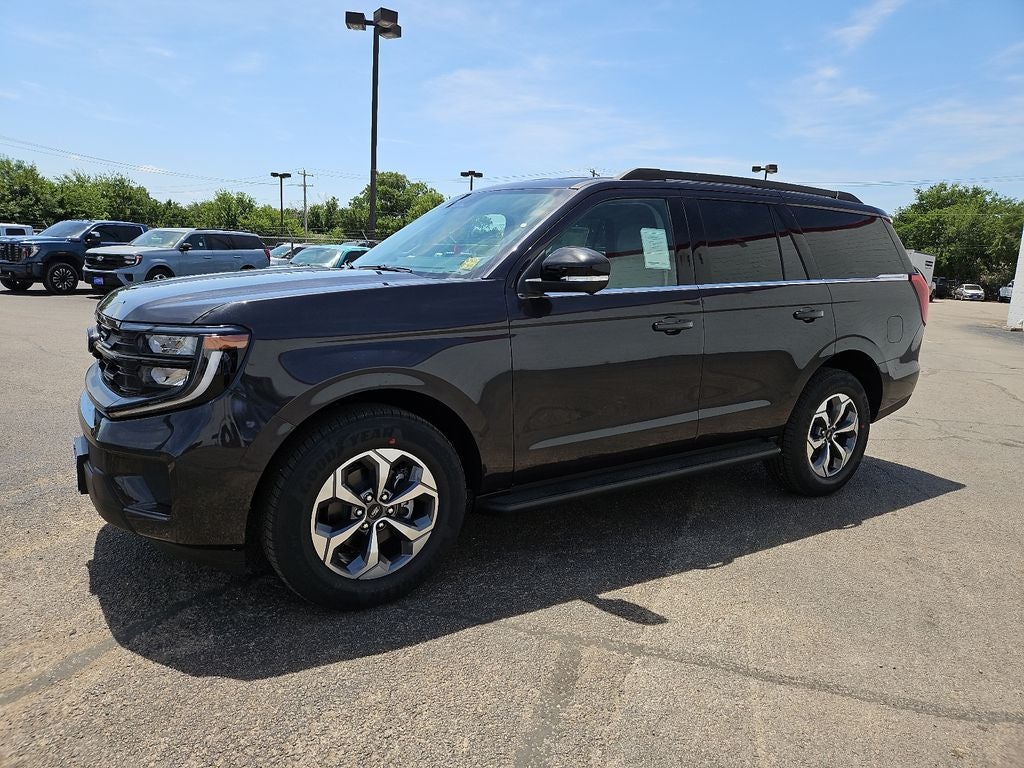 2027 Ford Expedition Active