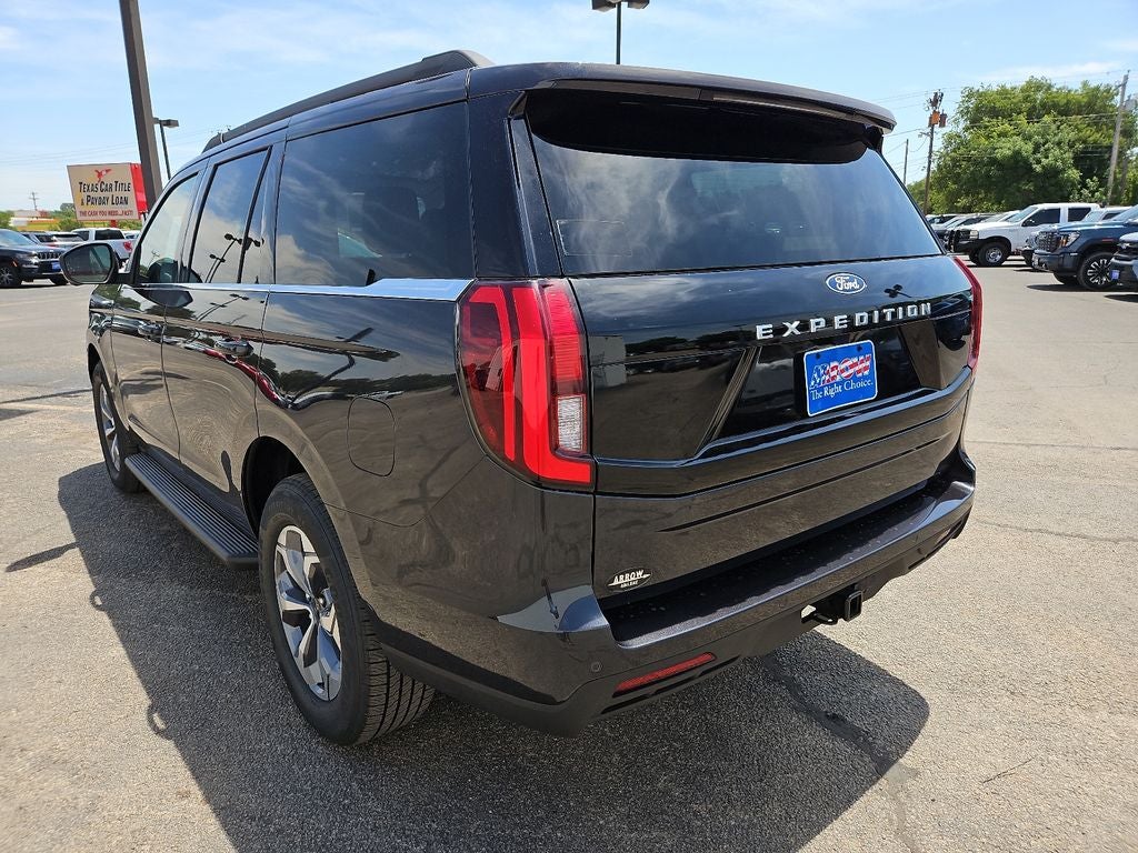2027 Ford Expedition Active