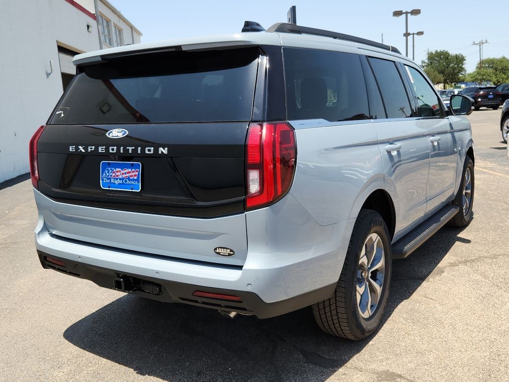 2027 Ford Expedition Active