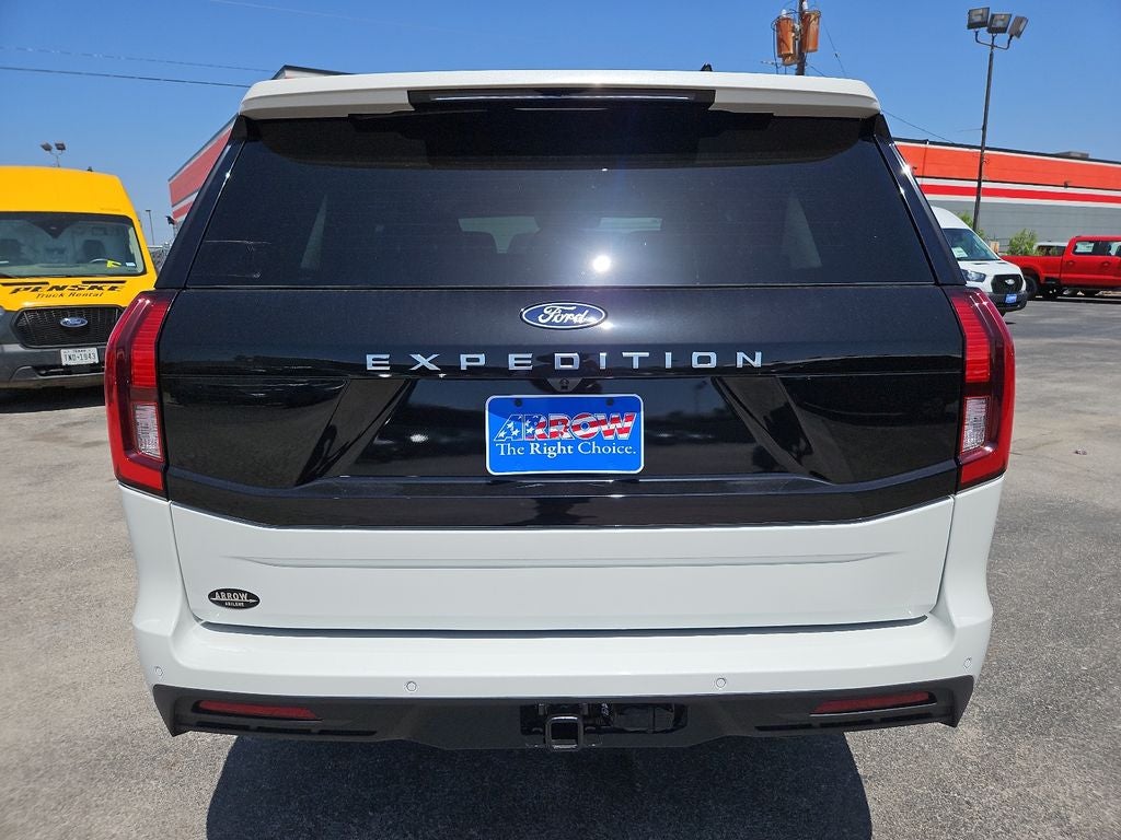 2027 Ford Expedition Active