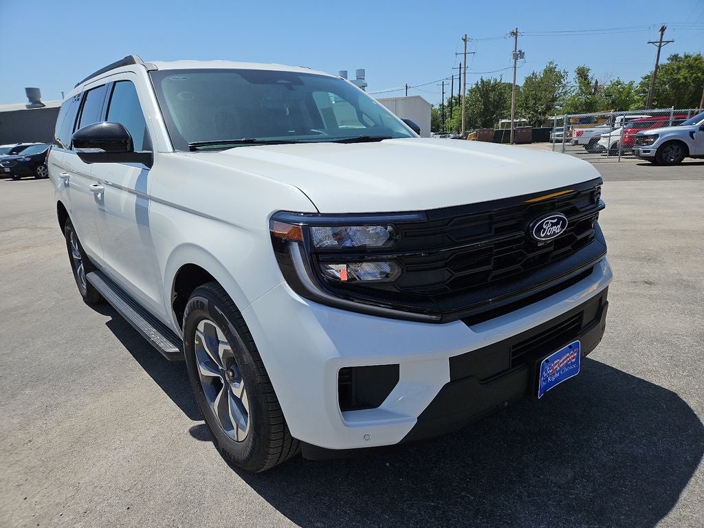 2027 Ford Expedition Active