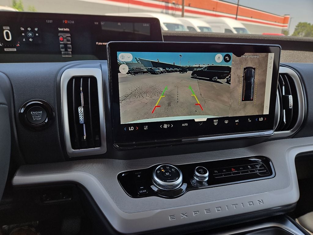 2027 Ford Expedition Active