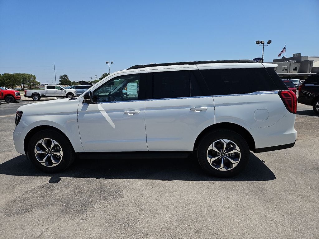 2027 Ford Expedition Active