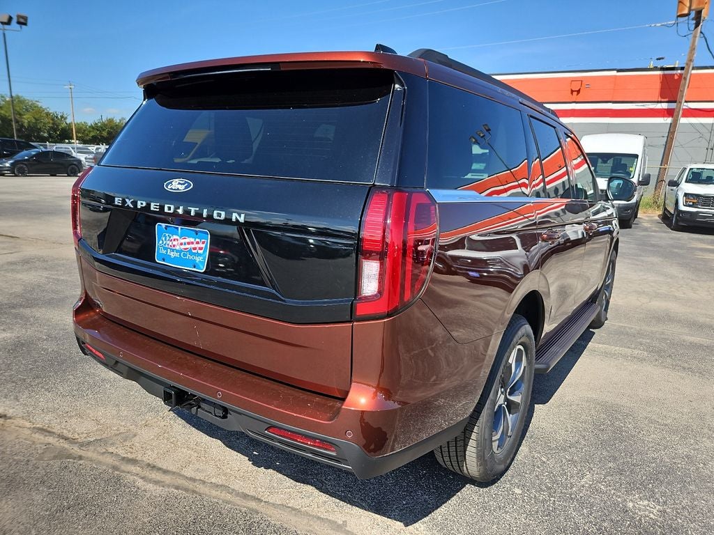 2027 Ford Expedition Active