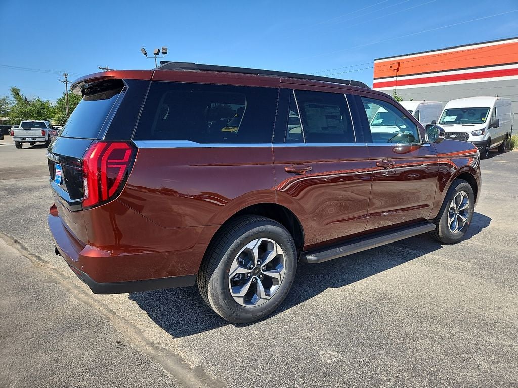 2027 Ford Expedition Active