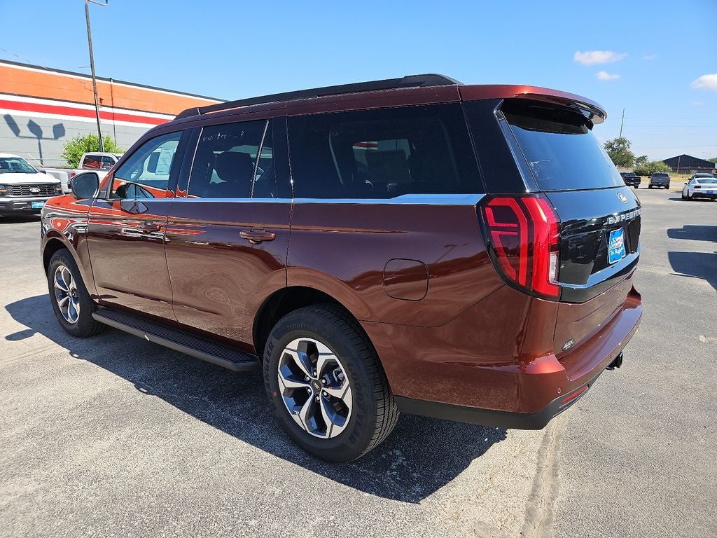 2027 Ford Expedition Active