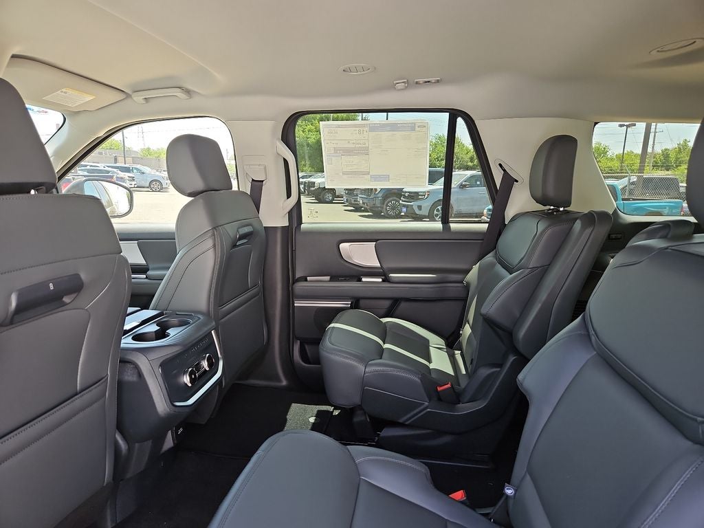 2027 Ford Expedition Active
