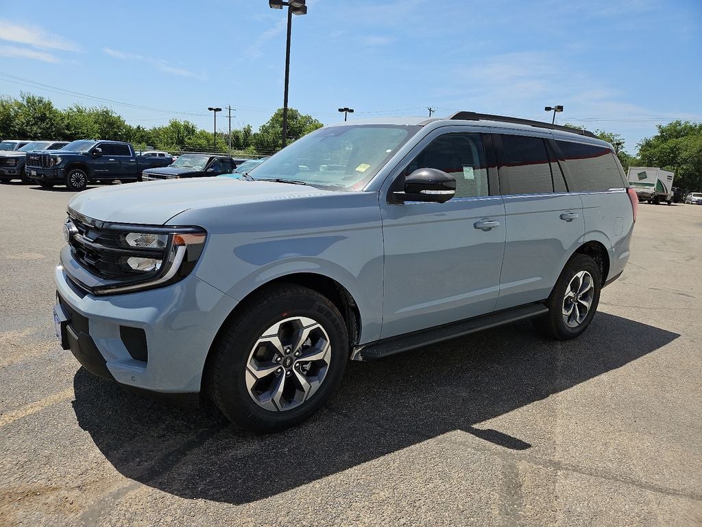 2027 Ford Expedition Active