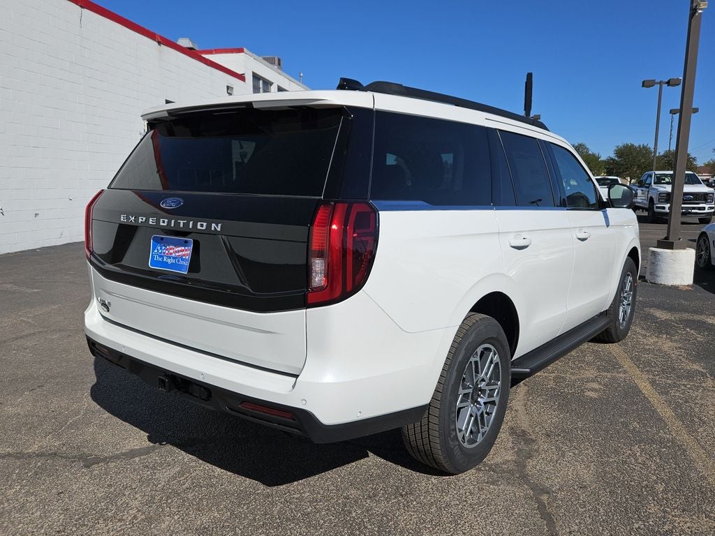2025 Ford Expedition Active