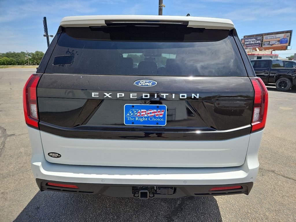 2027 Ford Expedition Active