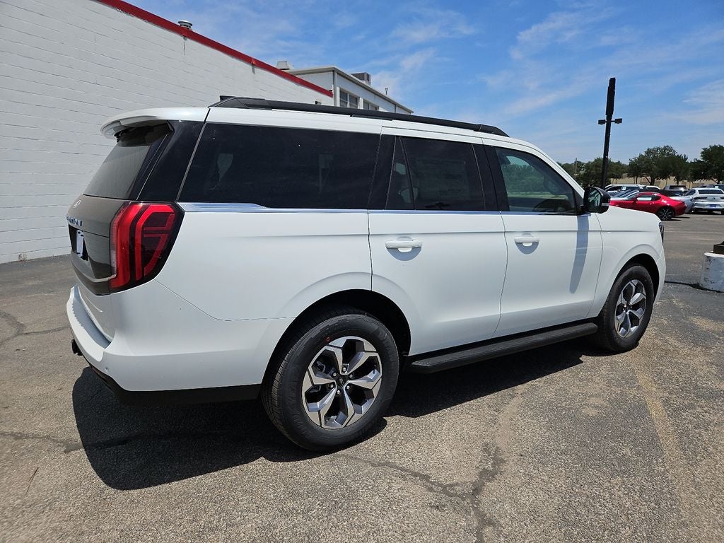 2027 Ford Expedition Active