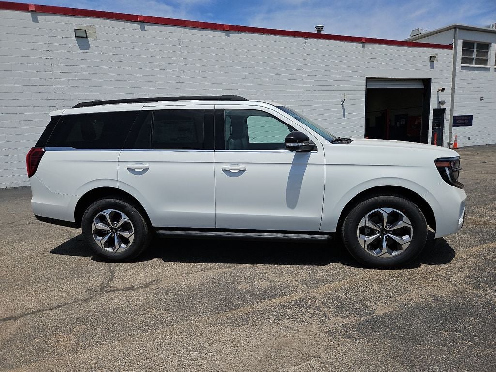 2027 Ford Expedition Active
