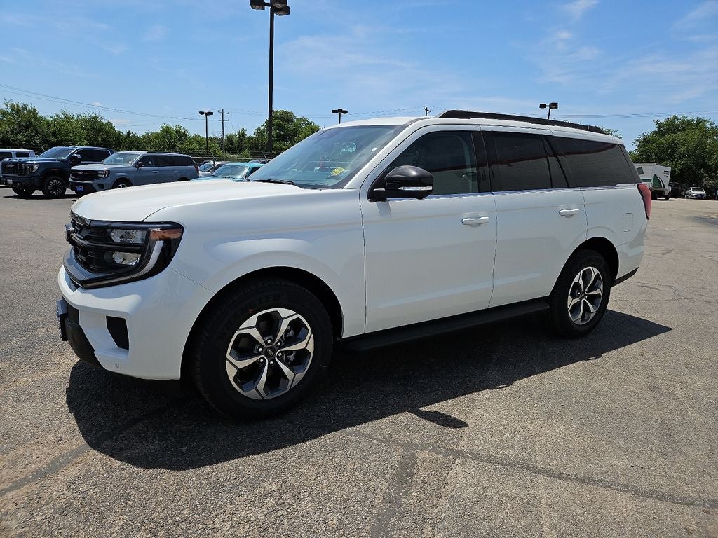2027 Ford Expedition Active