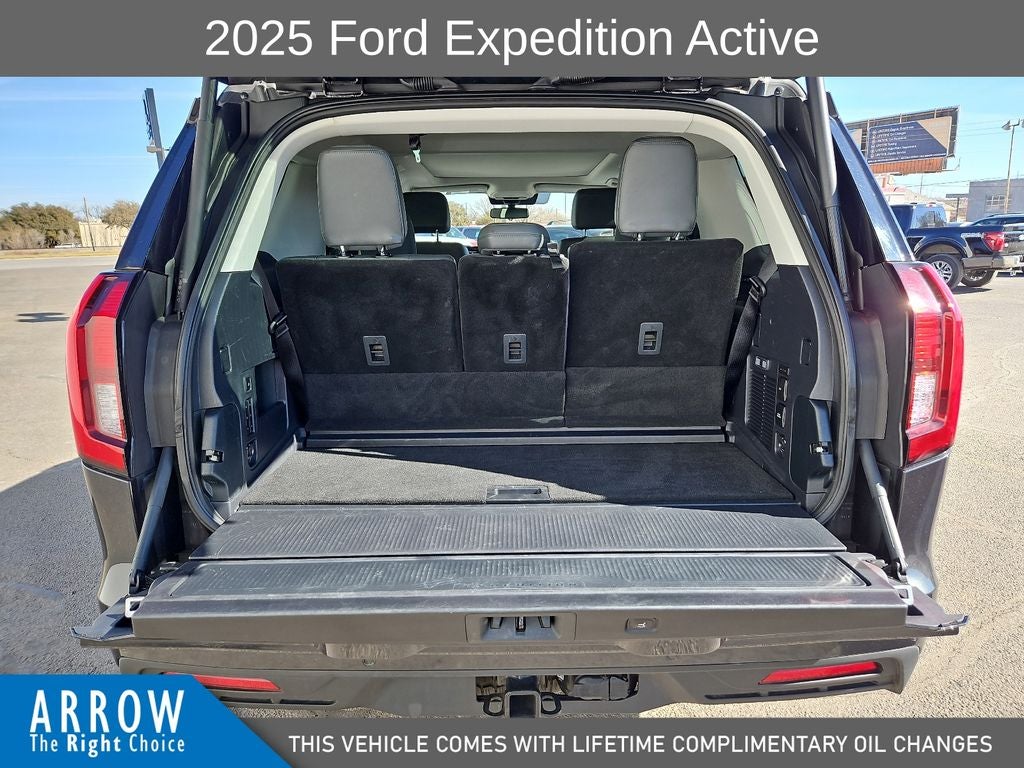 2025 Ford Expedition Active