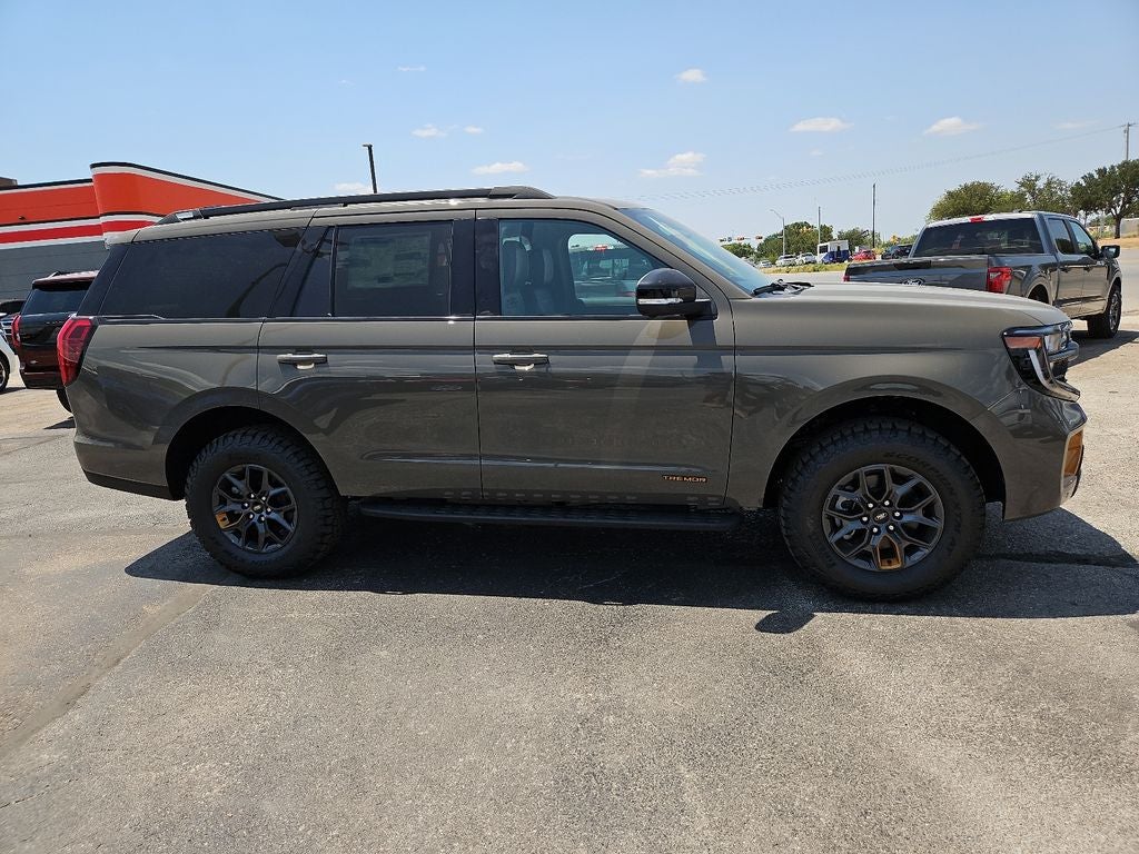 2027 Ford Expedition Tremor