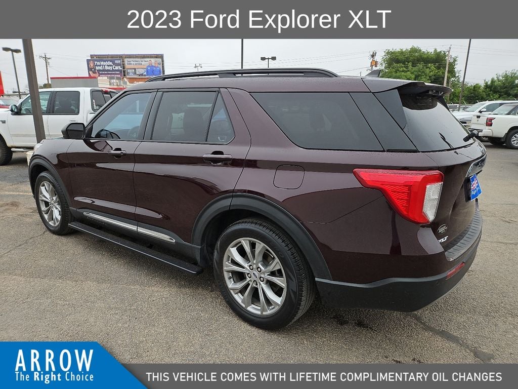 2023 Ford Explorer XLT