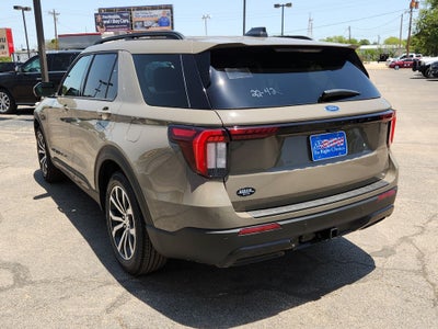 2026 Ford Explorer ST-Line