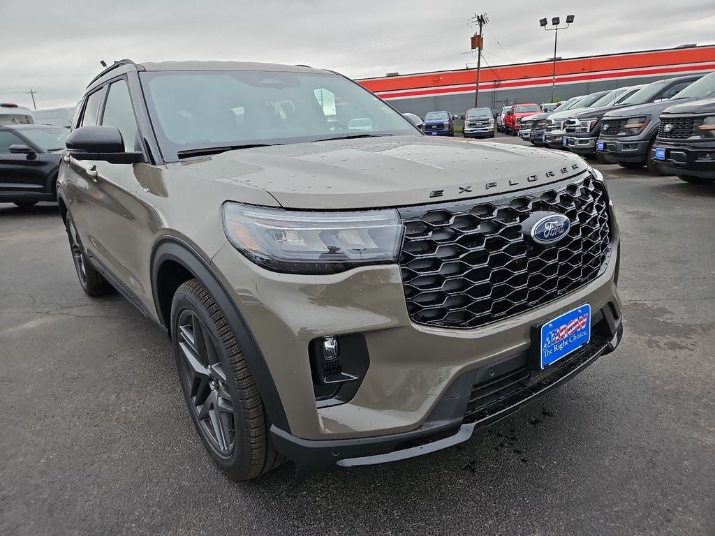 2026 Ford Explorer ST-Line