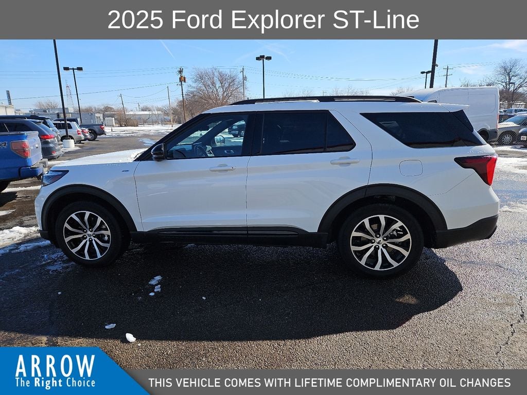 2025 Ford Explorer ST-Line