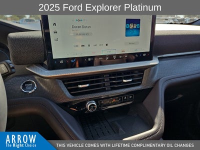 2025 Ford Explorer Platinum