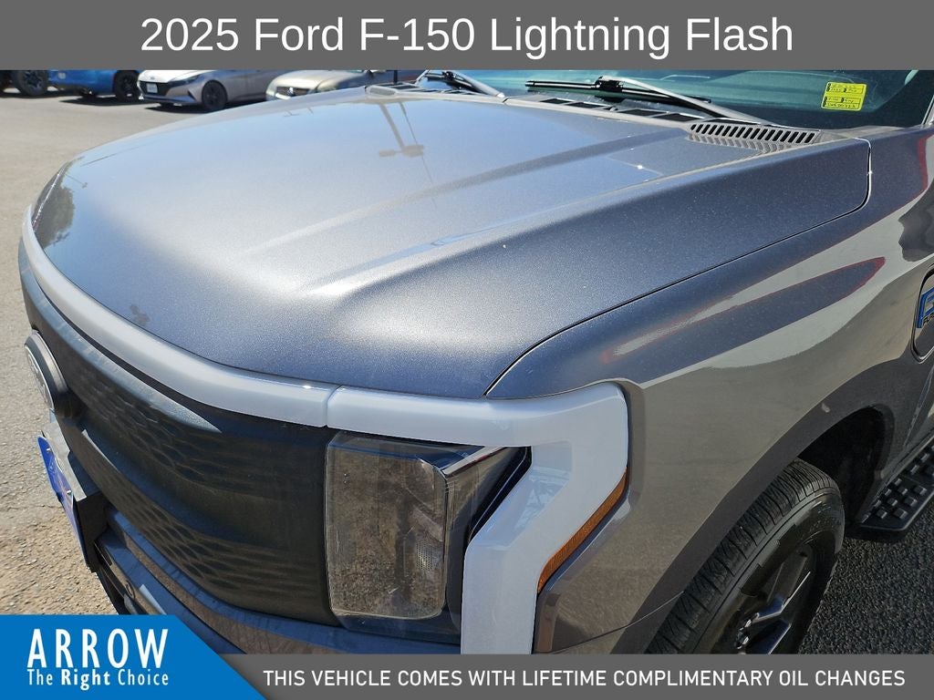 2025 Ford F-150 Lightning Flash