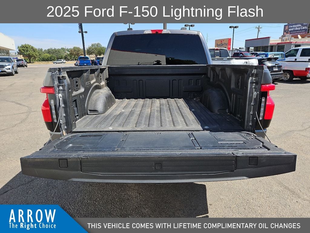 2025 Ford F-150 Lightning Flash
