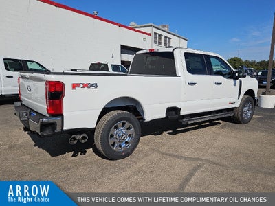 2027 Ford F-350SD Lariat