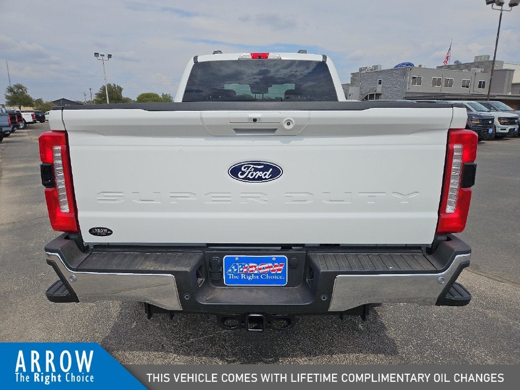 2027 Ford F-350SD Lariat