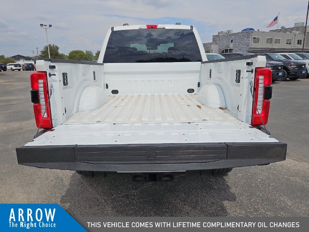 2027 Ford F-350SD Lariat