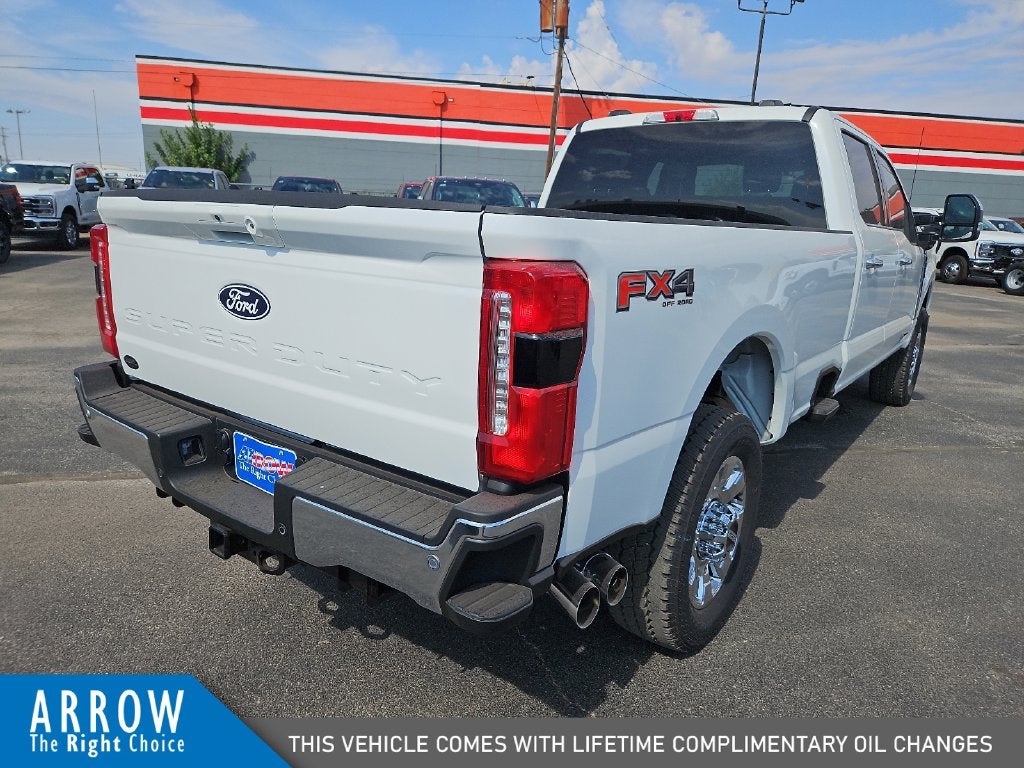 2027 Ford F-350SD Lariat