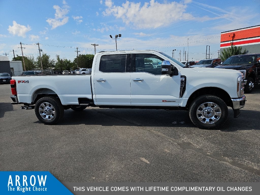 2027 Ford F-350SD Lariat