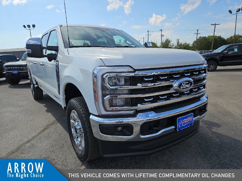 2027 Ford F-350SD Lariat