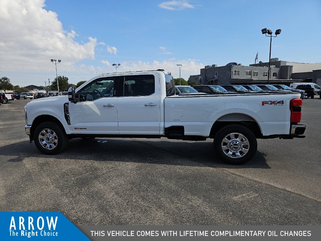 2027 Ford F-350SD Lariat