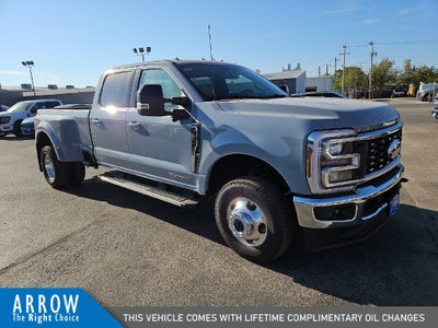 2027 Ford F-350SD Lariat DRW