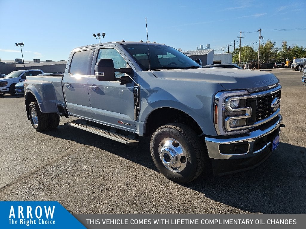 2027 Ford F-350SD Lariat DRW