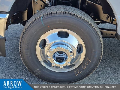2027 Ford F-350SD Lariat DRW