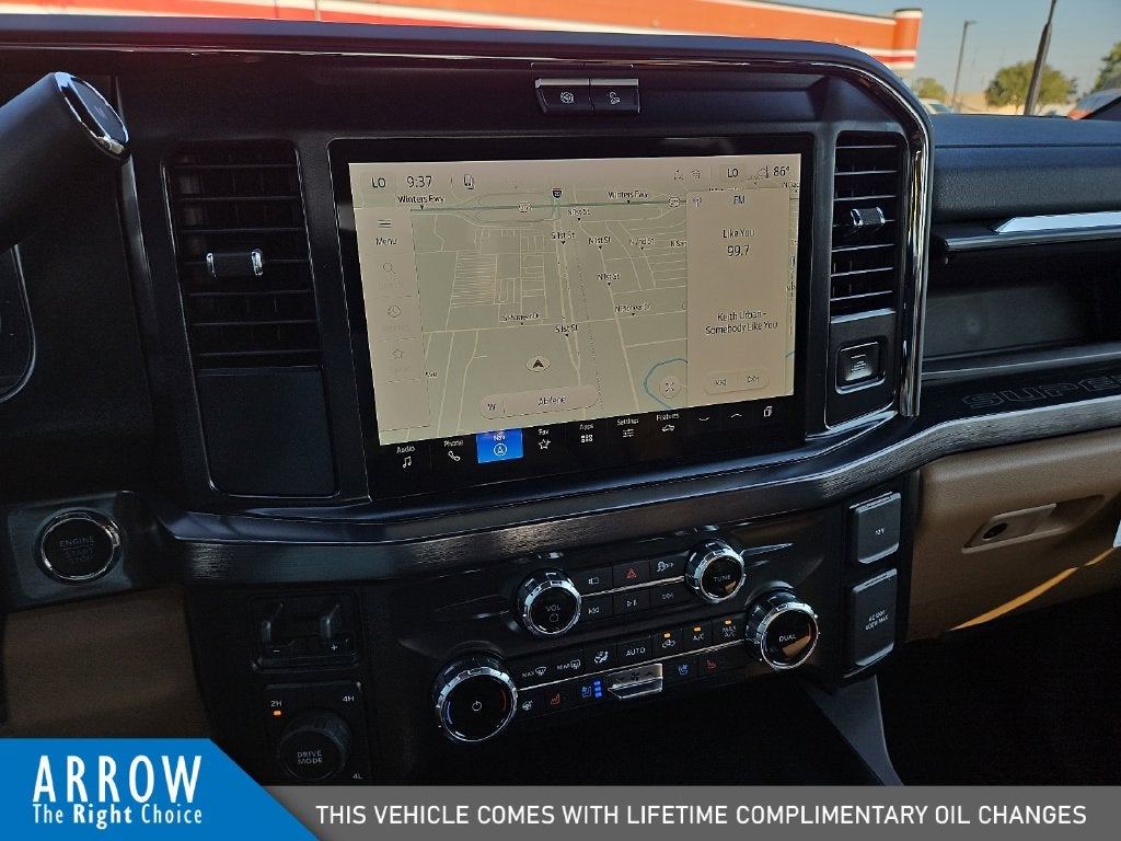2027 Ford F-350SD Lariat DRW