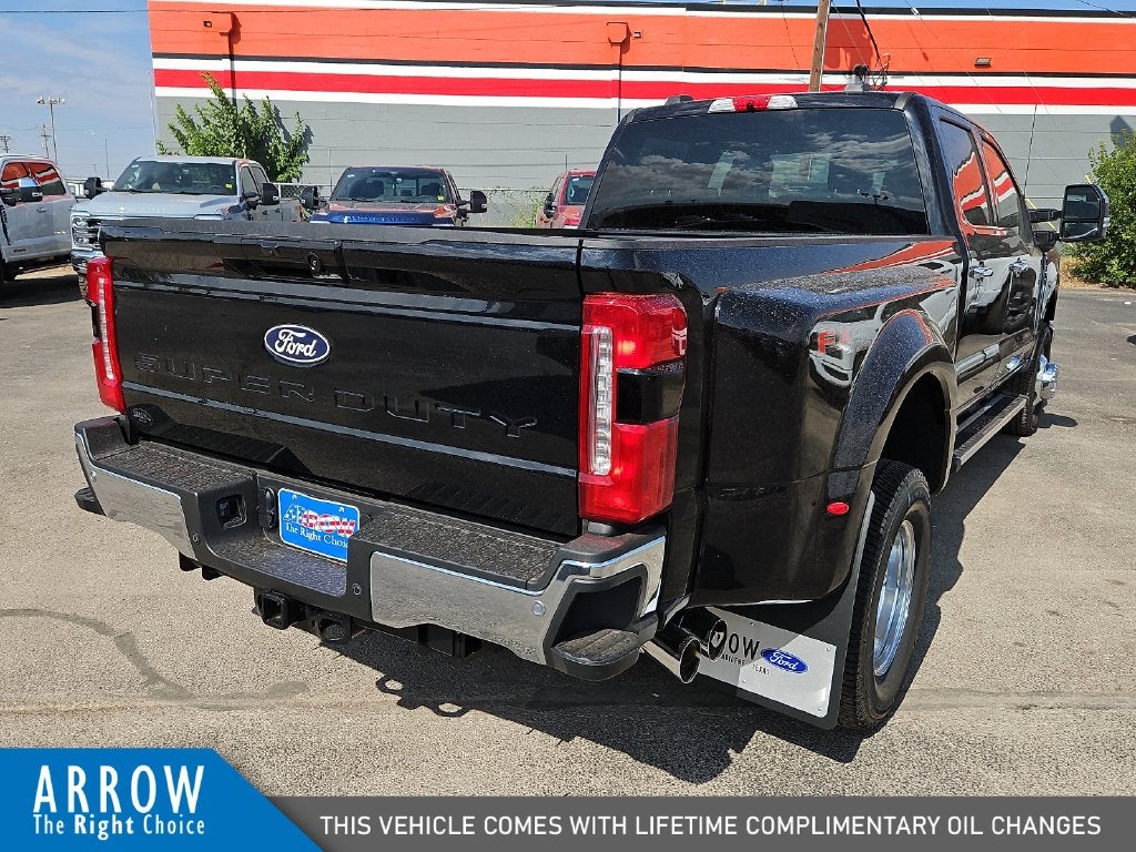 2027 Ford F-350SD Lariat DRW
