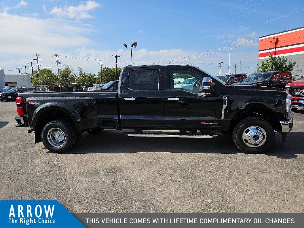 2027 Ford F-350SD Lariat DRW