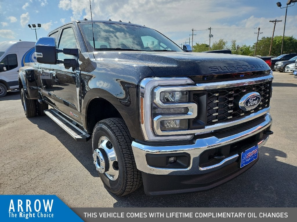 2027 Ford F-350SD Lariat DRW