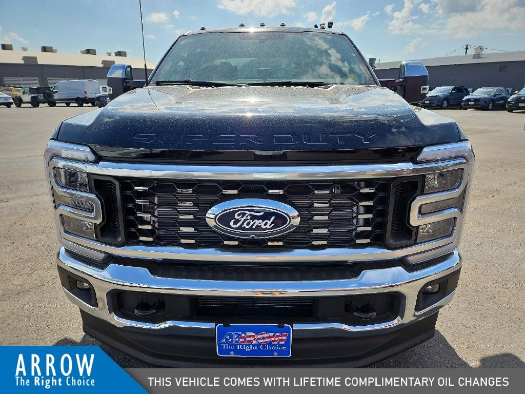 2027 Ford F-350SD Lariat DRW