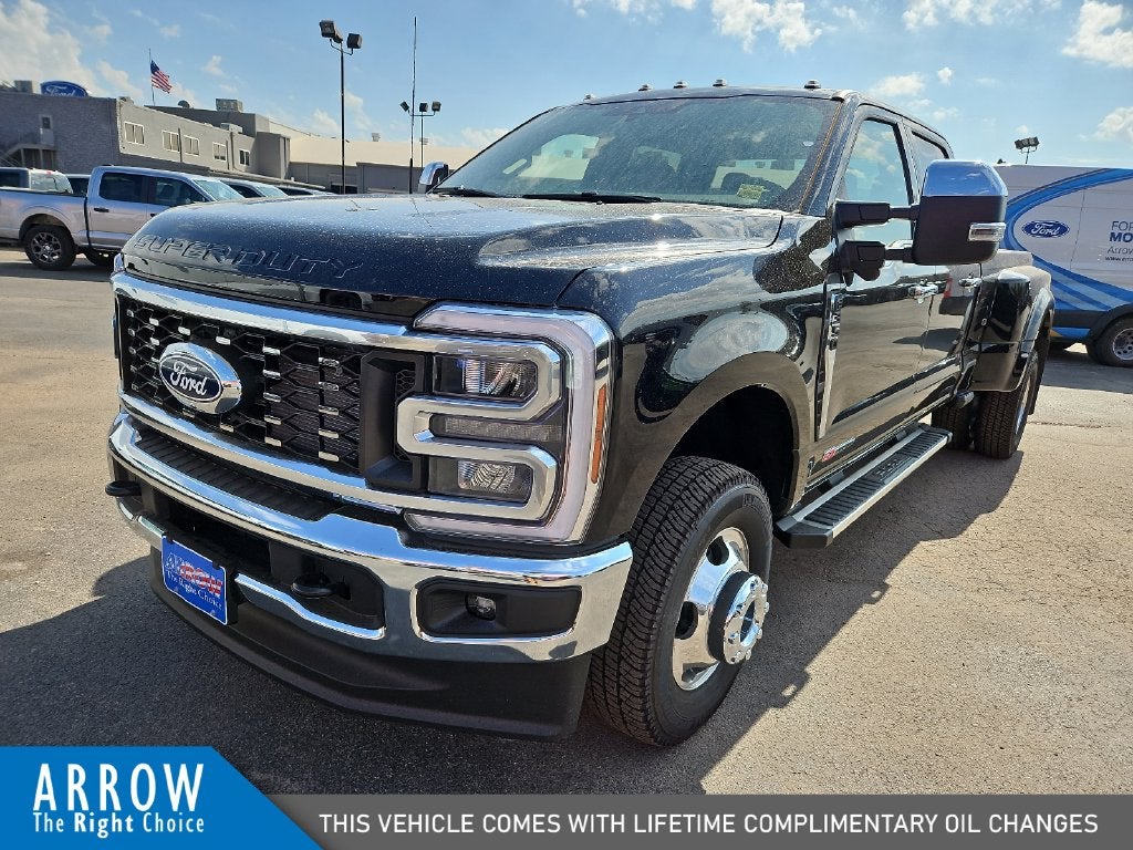 2027 Ford F-350SD Lariat DRW