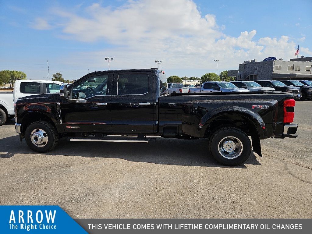 2027 Ford F-350SD Lariat DRW