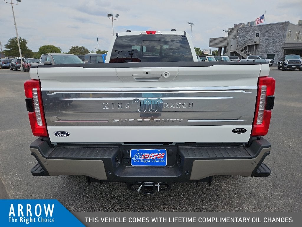 2027 Ford F-350SD King Ranch DRW