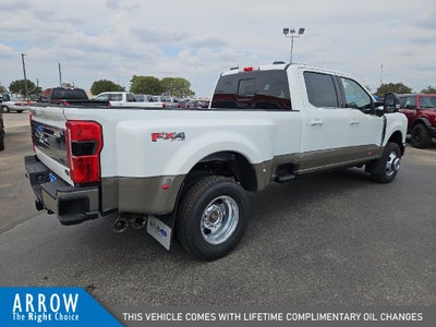 2027 Ford F-350SD King Ranch DRW