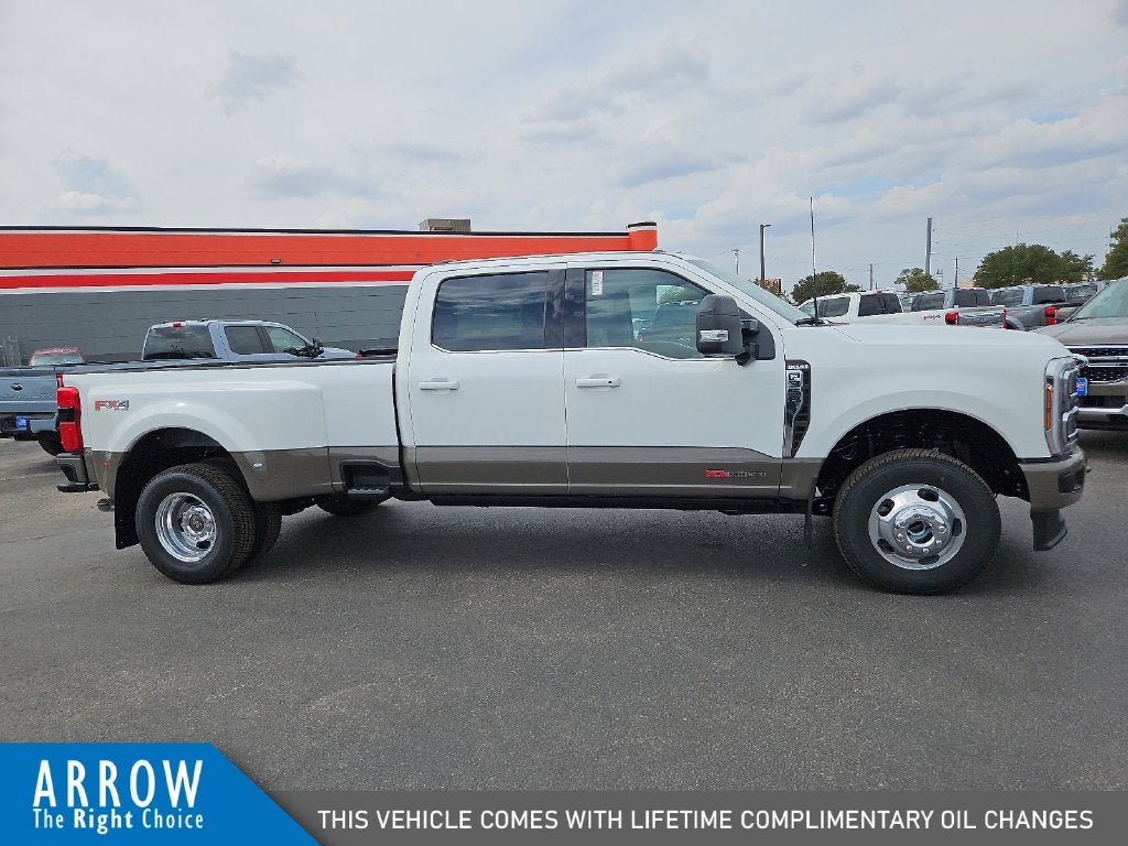 2027 Ford F-350SD King Ranch DRW