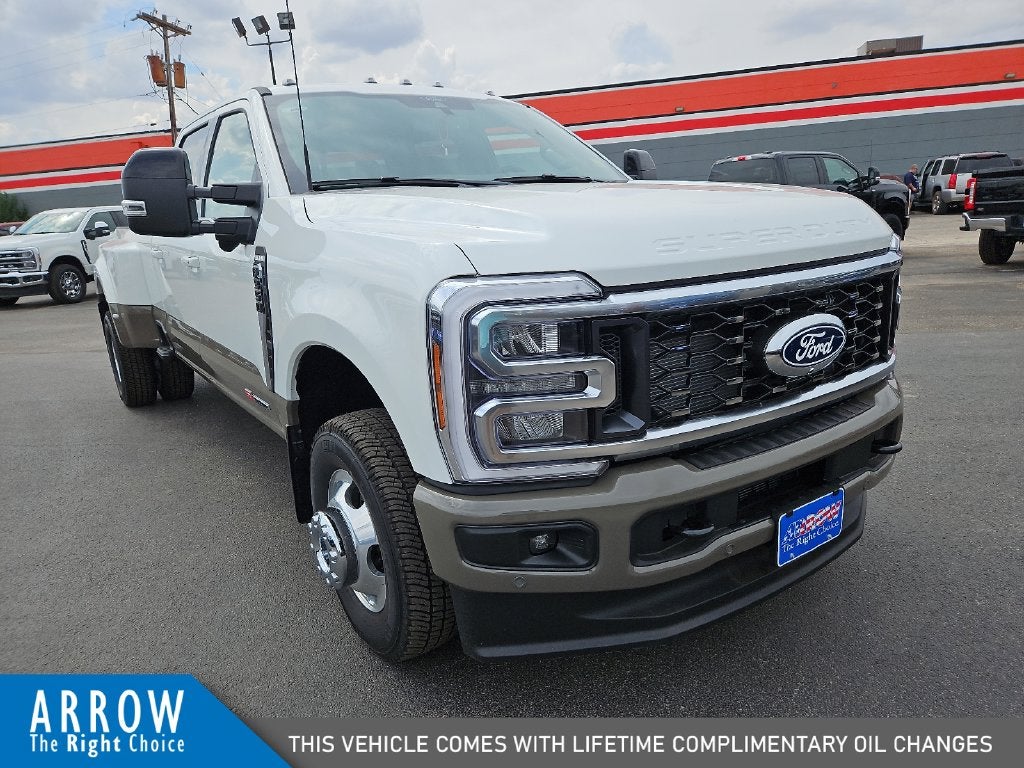 2027 Ford F-350SD King Ranch DRW